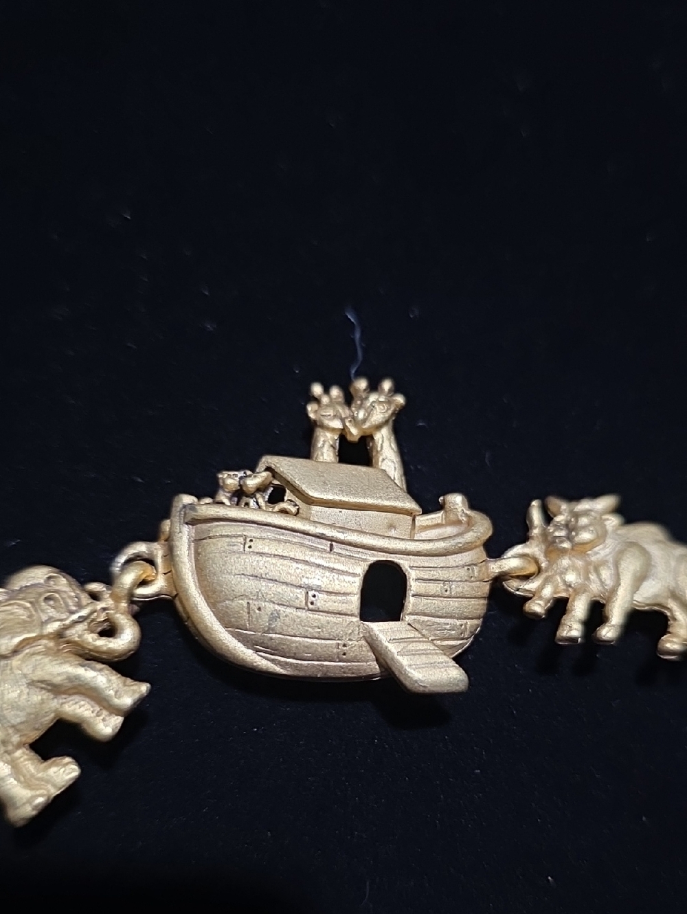 Noah's ARK-Gold Elephant Link Bracelet - Women Jewelry